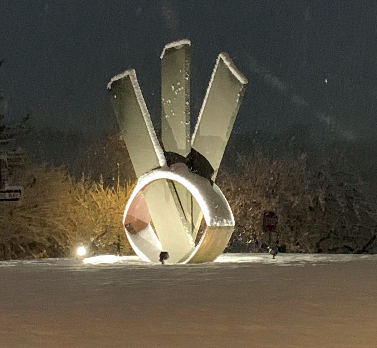 Sculpture at Hamilton and Ott streets